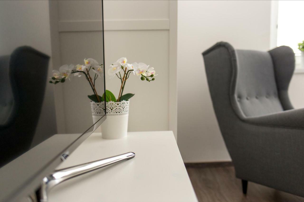 Res Apartman Eger Kültér fotó