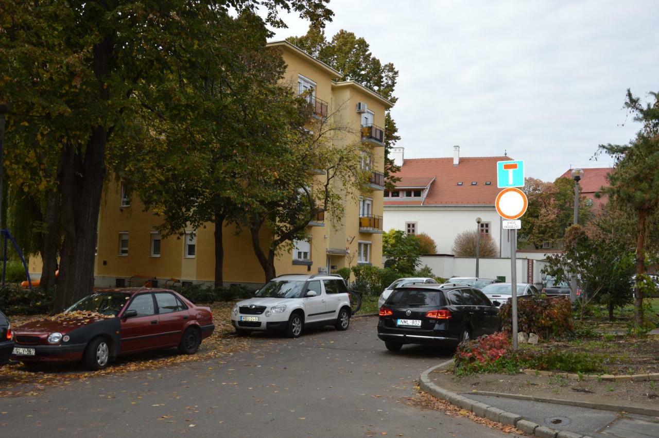 Res Apartman Eger Kültér fotó