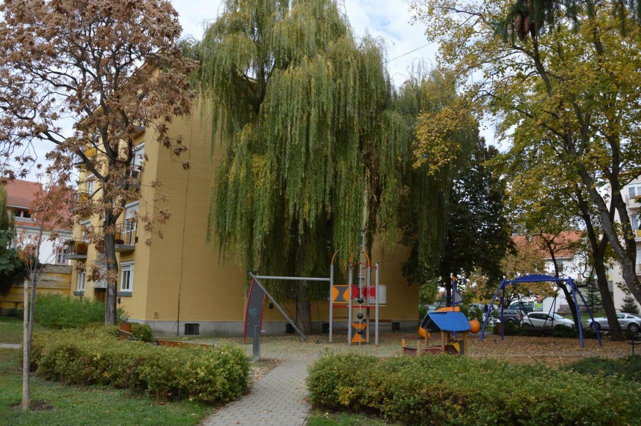 Res Apartman Eger Kültér fotó