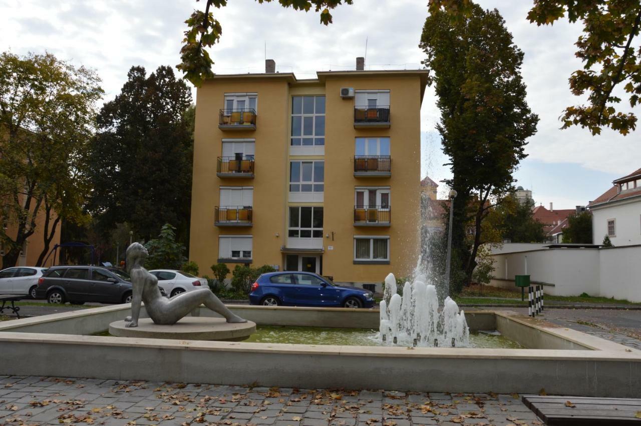 Res Apartman Eger Kültér fotó